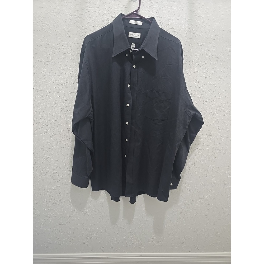2 Van Heusen Wrinkle Free Button Up Dress Shirts 1‎ Black 1 Tan Size 34/35 XXL